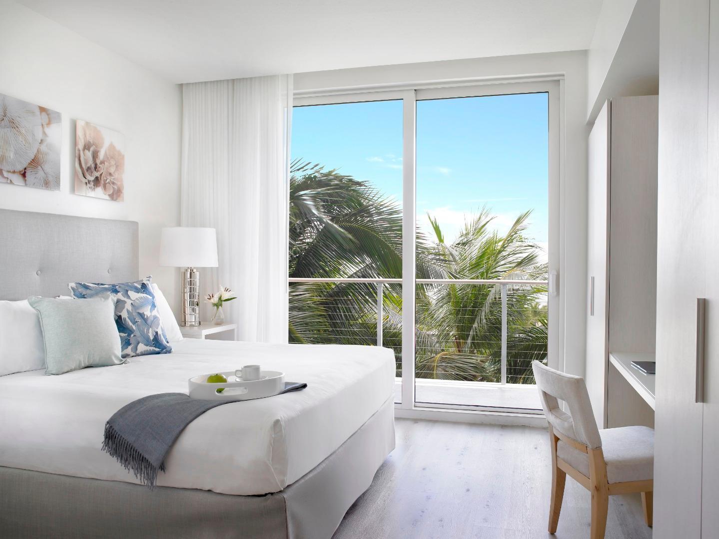 Grand Beach Hotel Bay Harbor Bal Harbour Exterior photo