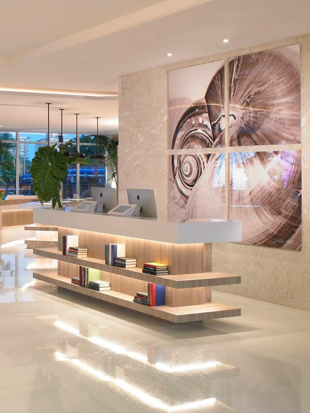 Grand Beach Hotel Bay Harbor Bal Harbour Exterior photo